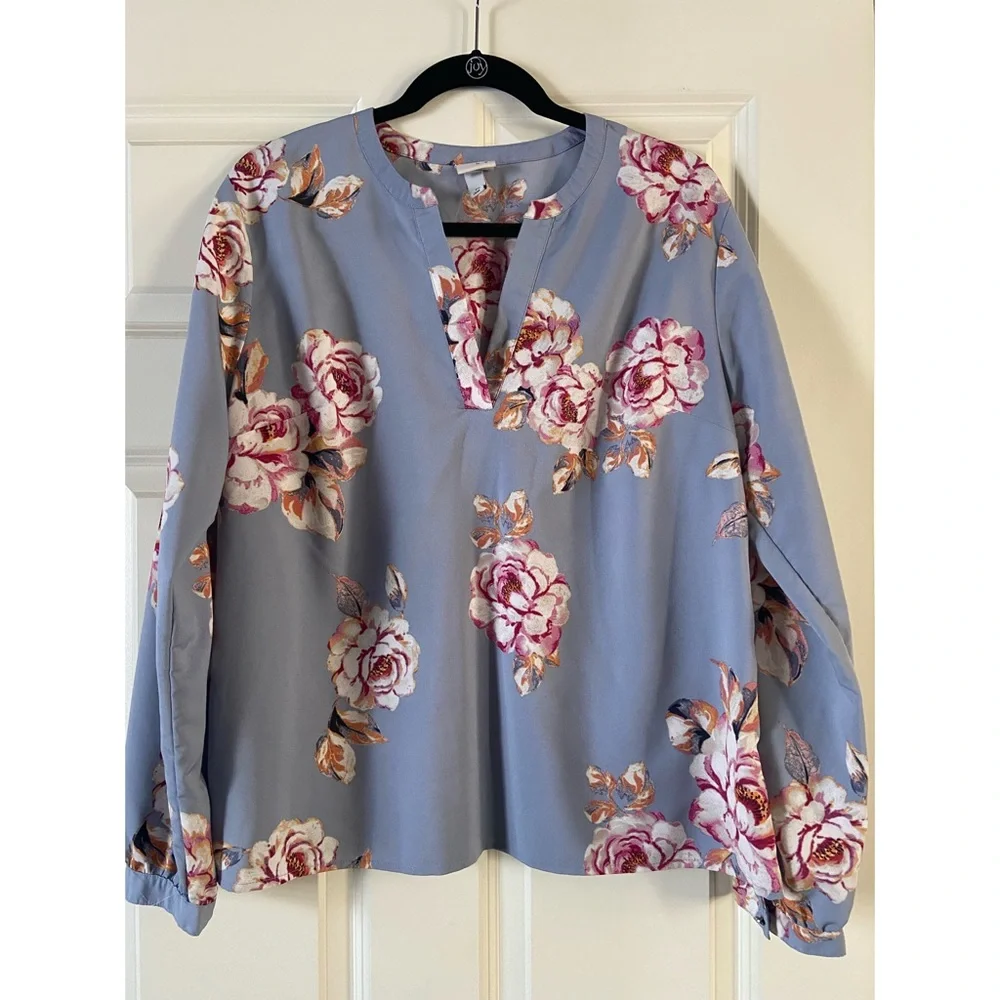 Long Sleeve Blouse with Flowers - Picture 1 of 2